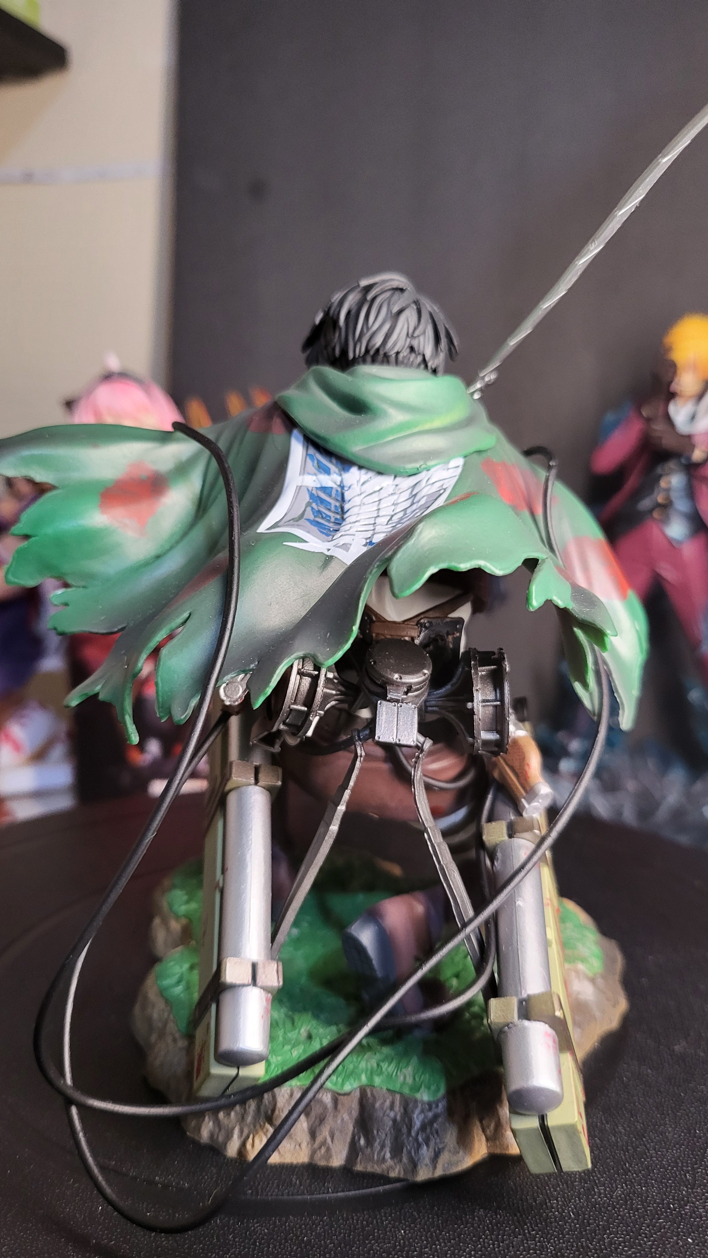 Titan Slayer Anime Figure - Levi