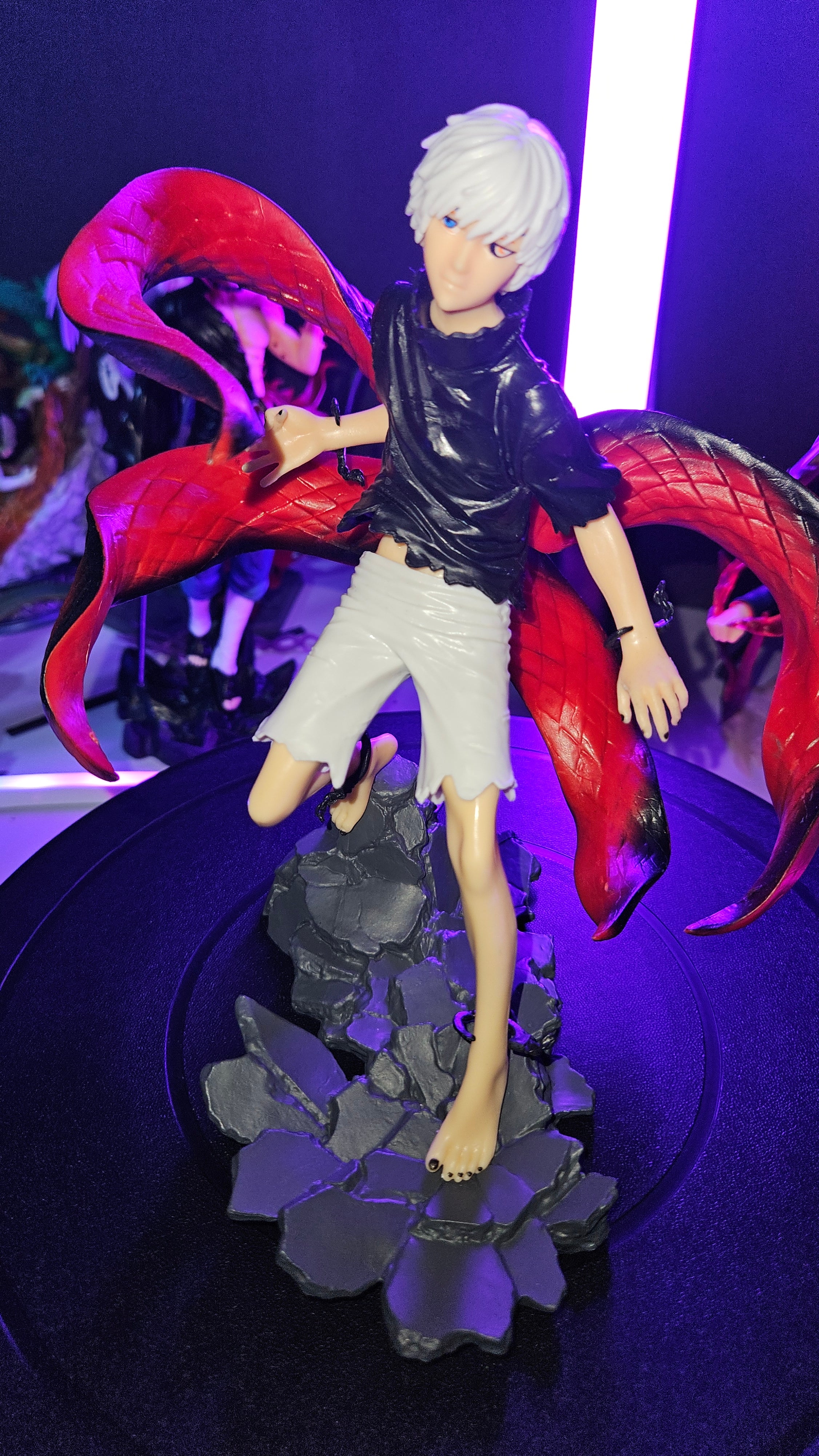 Red Tokyo Death Ghoul Anime Figure