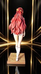 Summertime babe Girl Figure